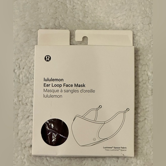 New Lululemon Face Mask - Picture 1 of 3